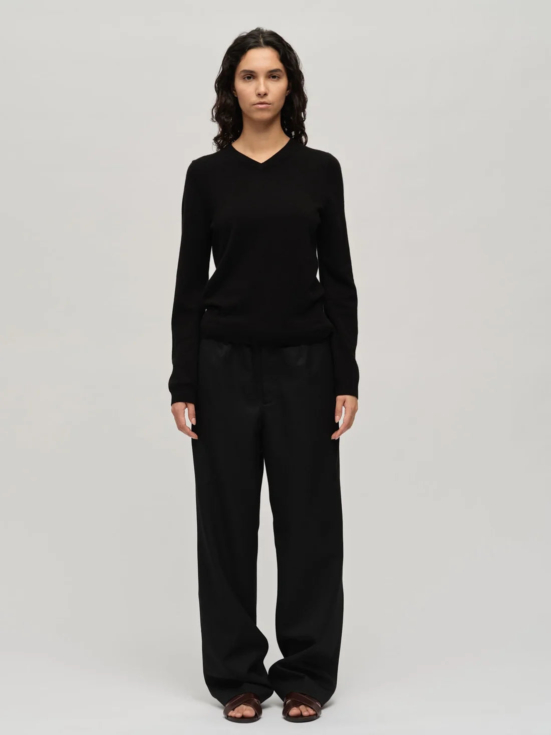 People's Republic Of Cashmere Black Fitted 90's V-Neck Knit