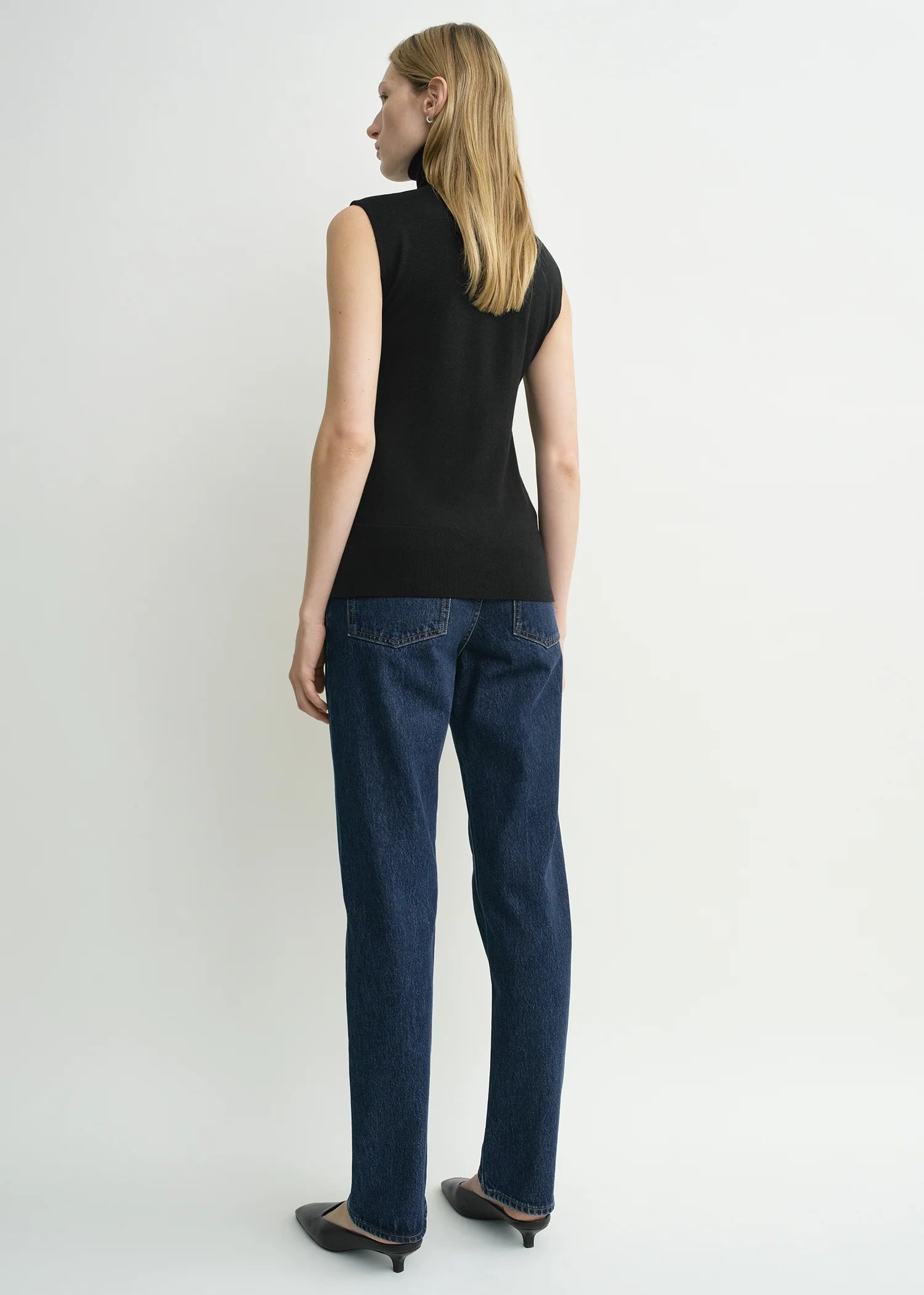 Toteme Black Sleeveless Fine Turleneck