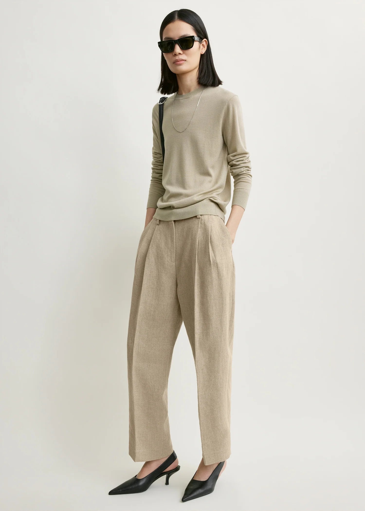Toteme Beige Double-pleat Cropped Linen Trousers